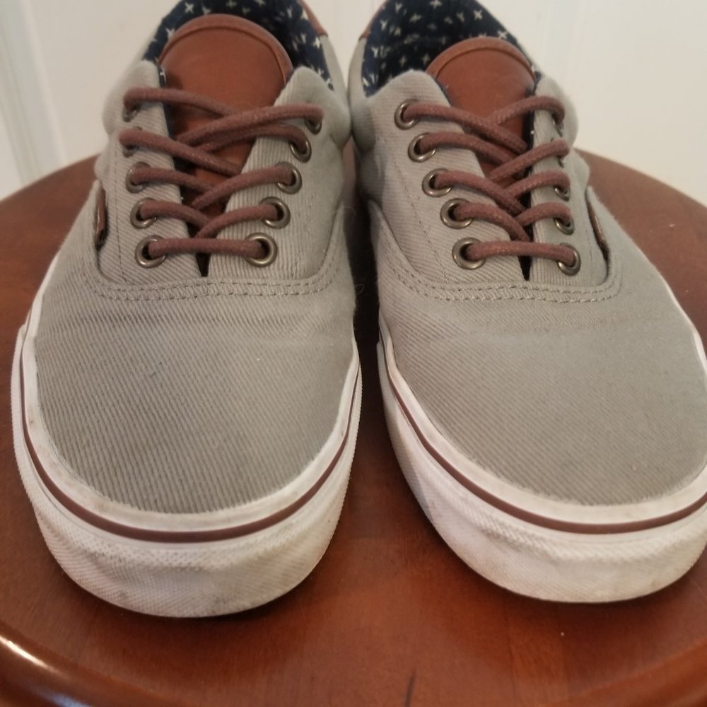 Van's Shoes - Picture 6 of 13